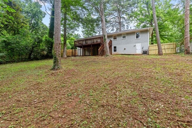 Building Photo - 1699 Flintwood Dr SE