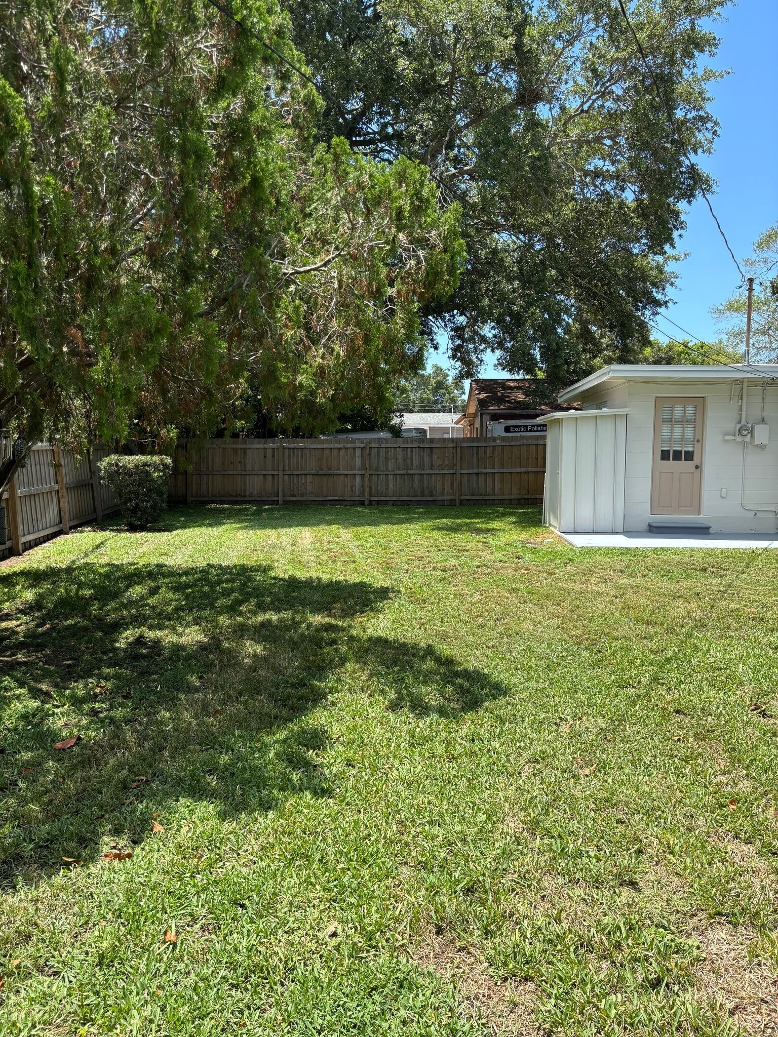Building Photo - 8567 Ridge Rd