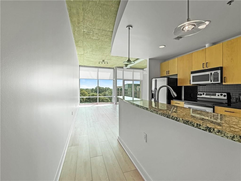 Building Photo - 923 Peachtree St NE