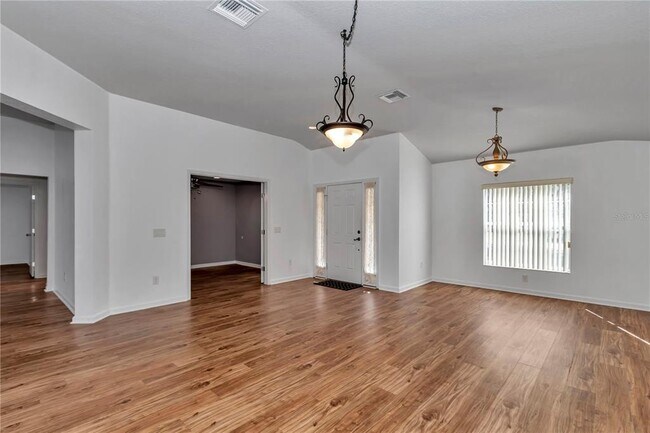 Building Photo - 5535 SW 41st St