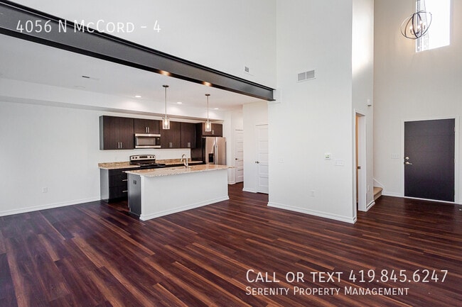 Building Photo - 4056 N McCord-4