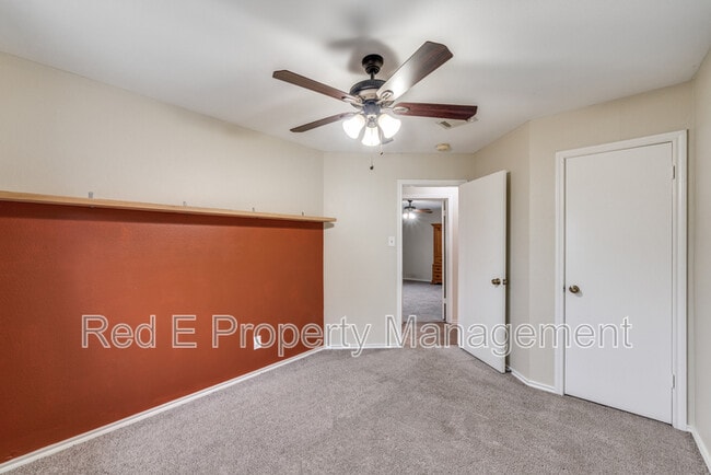 Building Photo - 6858 Celes Meadow Dr