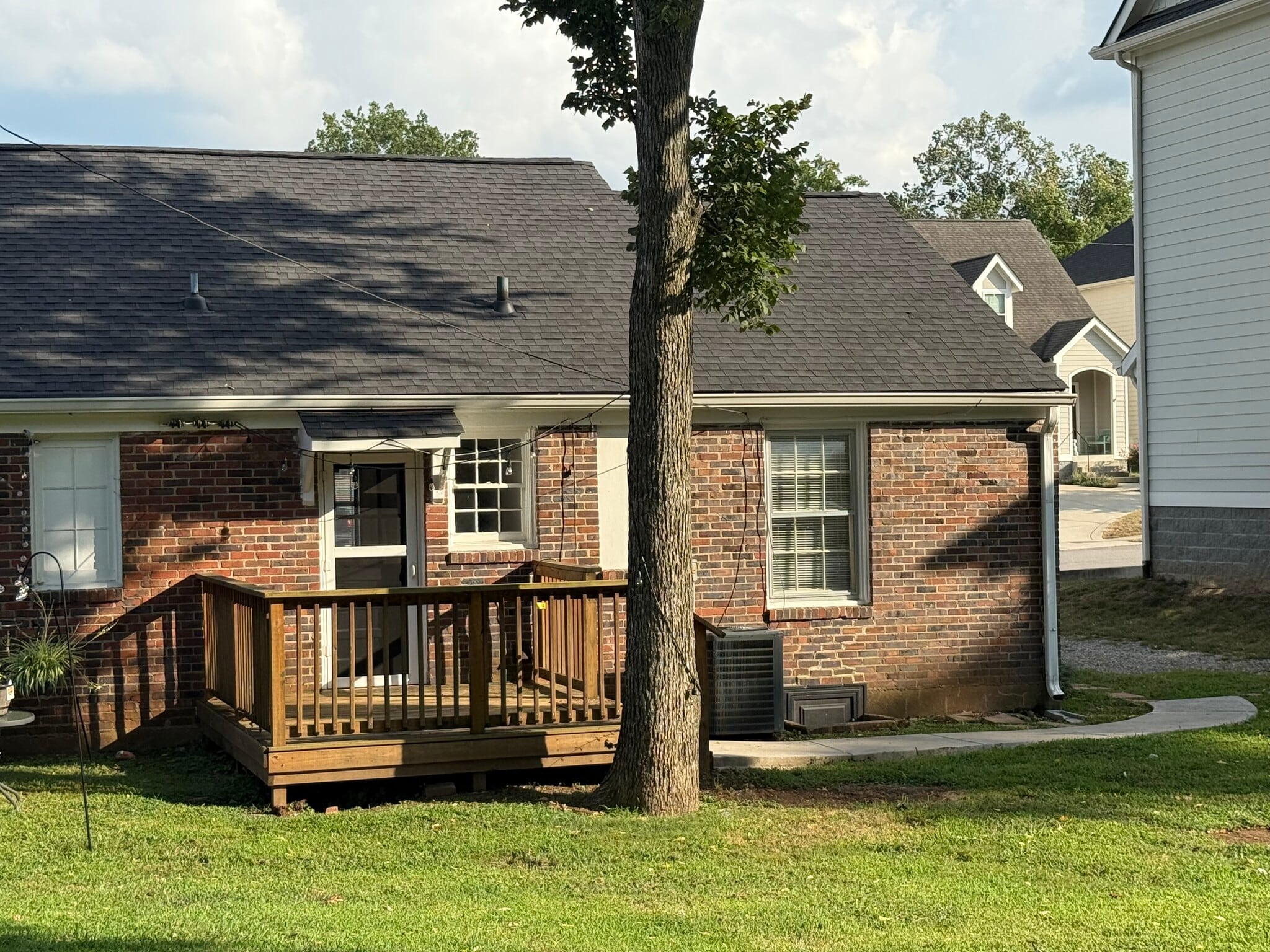 Back of house - 5532 Knob Rd