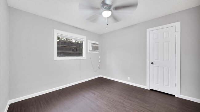 Building Photo - 5532 Eskridge St