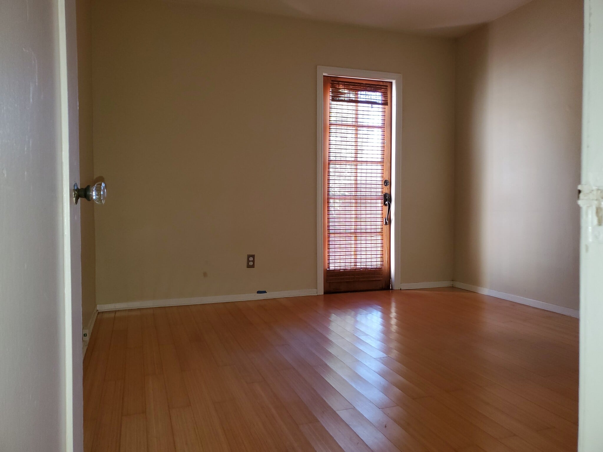 Back bedroom 1 - 10832 Westminster Ave