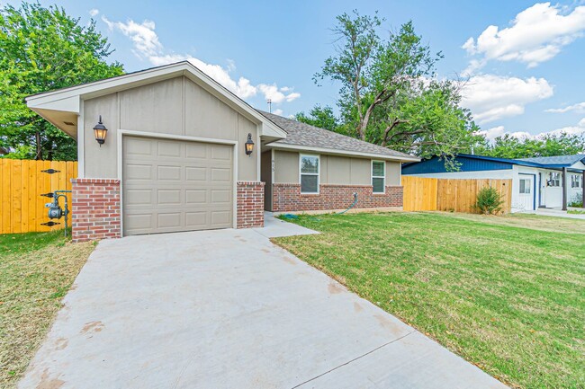 Building Photo - New Construction-Four Bedroom!