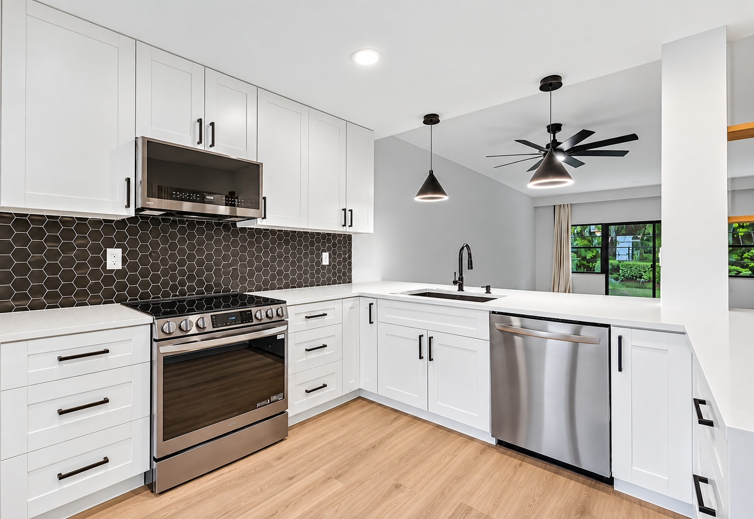 Building Photo - 6670 Villa Sonrisa Dr