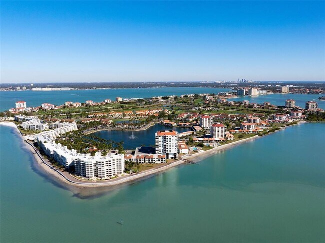 Building Photo - 6287 Bahia Del Mar Cir N