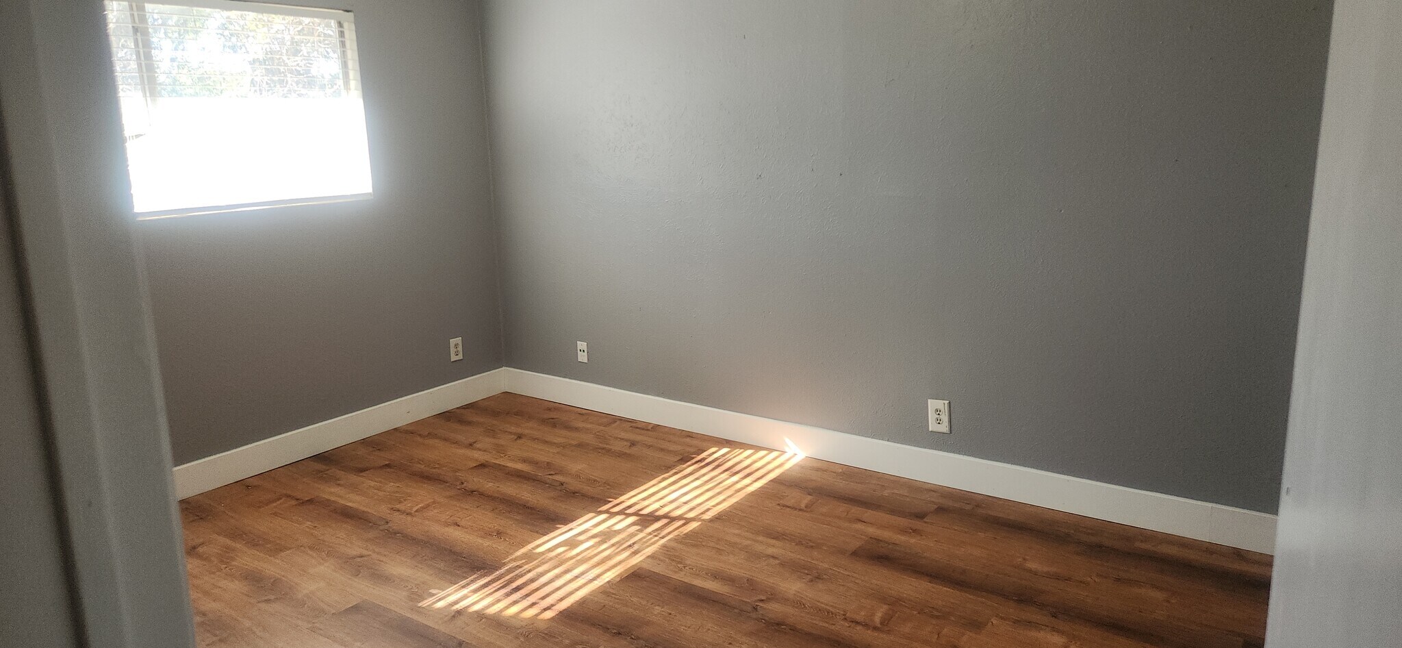 Master bedroom - 10434 Doc Holliday Trl