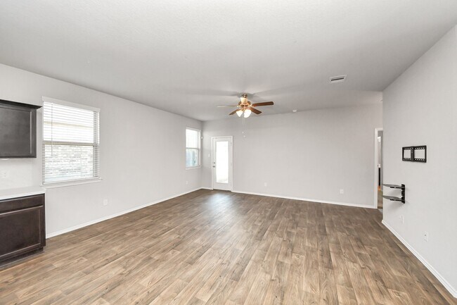 Building Photo - 21234 Bellaria Summit Trail