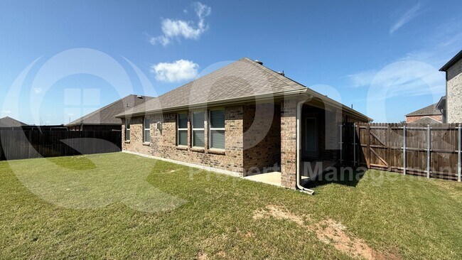 Building Photo - 402 Cliffmere Dr
