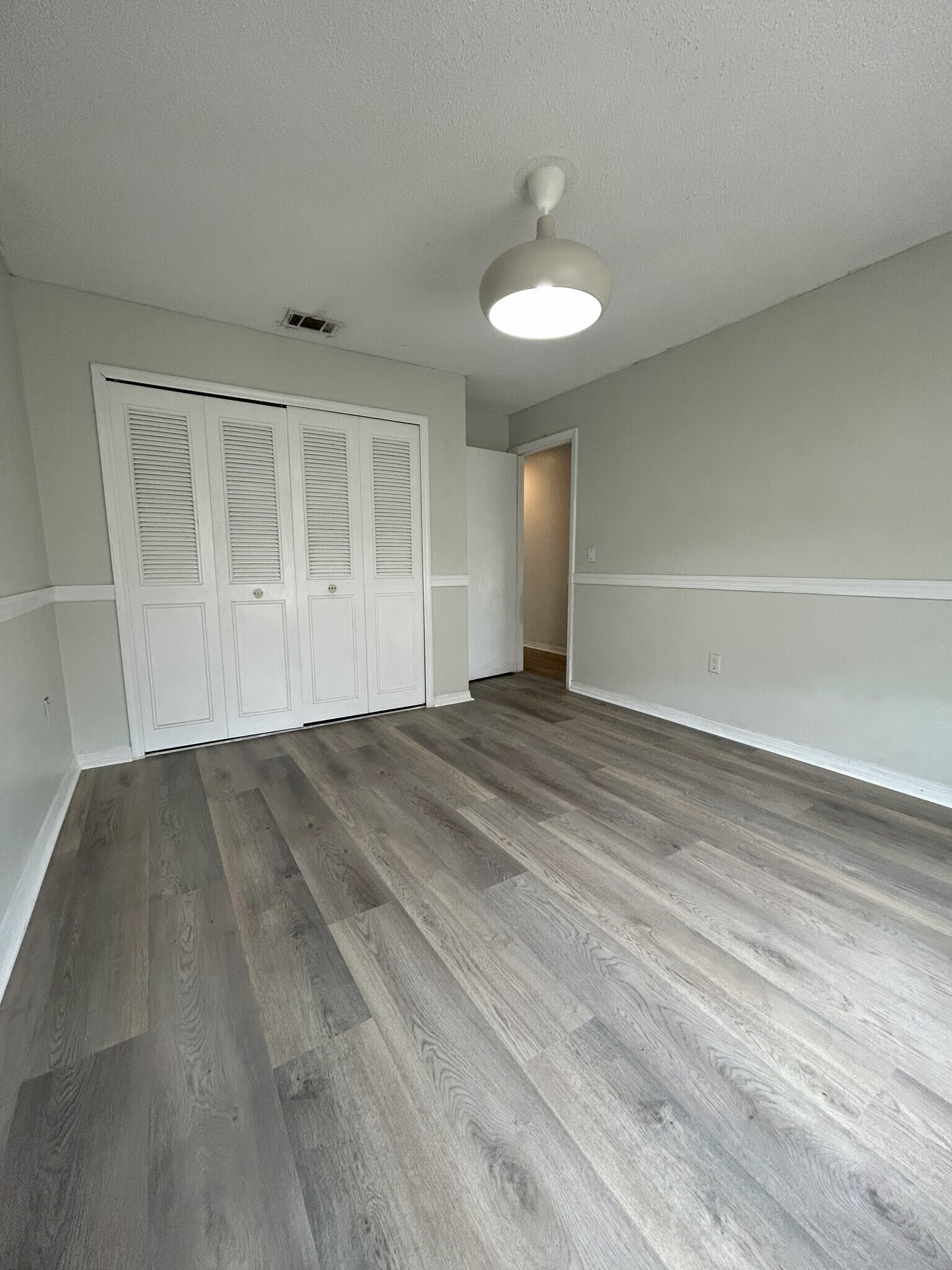 Building Photo - 6449 Rockingtree Ln
