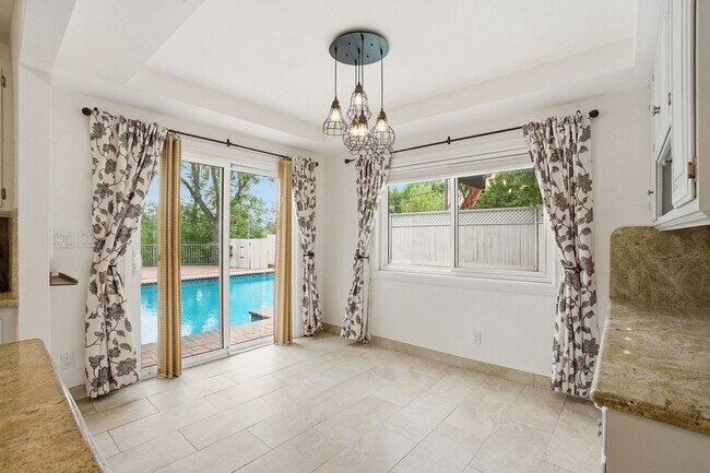 Building Photo - FALL IN LOVE with a Woodland Hills View