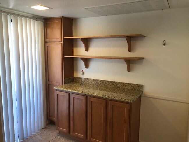 Pantry/Bar Area - 9345 N 92nd St