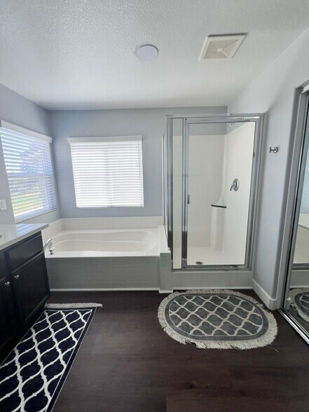 Building Photo - 29124 Meandering Cir