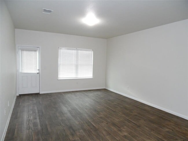 Building Photo - 3010 Tilmon Ln.