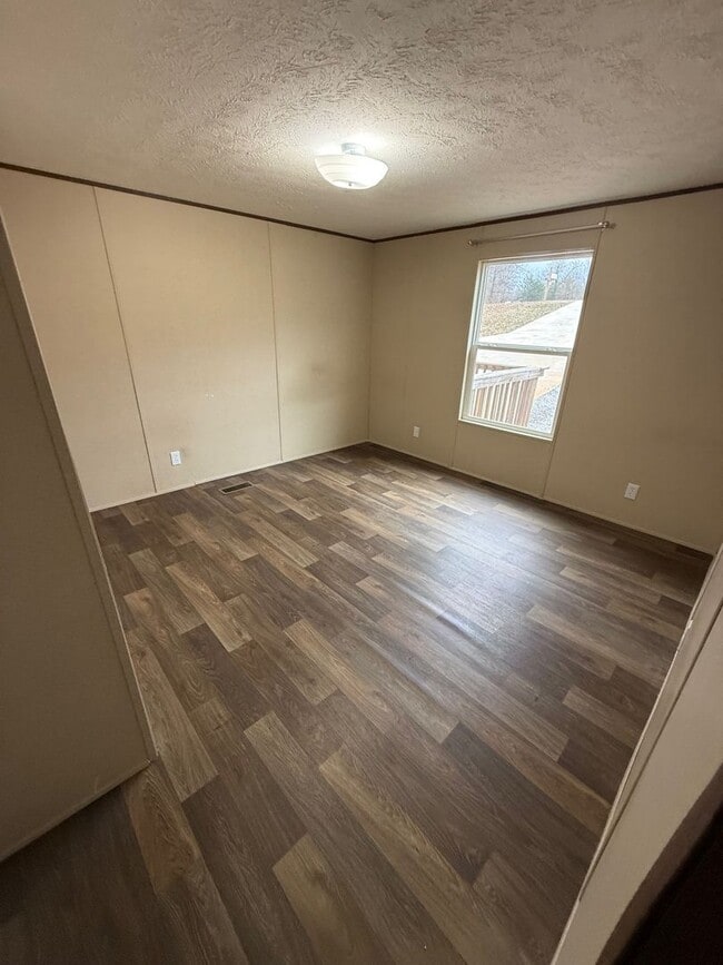 Building Photo - Doublewide Home For Rent in Iron Station NC with 4 Bedrooms, 2 Baths