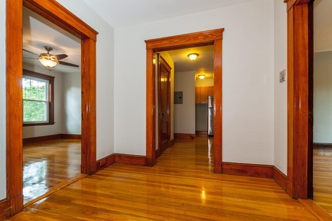 Building Photo - 28 Brookside Ave