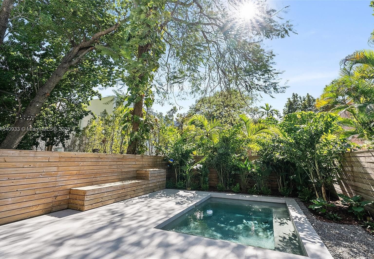 Building Photo - 2984 Coconut Ave