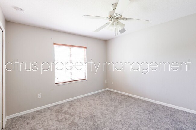 Building Photo - Spacious 4/3 in Independence Available Now!