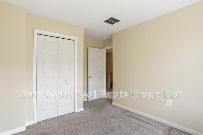 Building Photo - 24 Mabel Ln