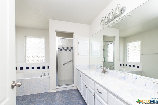 Building Photo - 2903 Scottsdale Dr