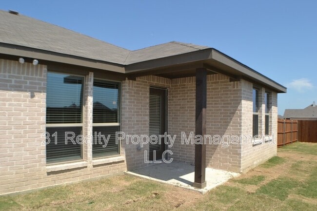 Building Photo - 1119 Sumner Dr