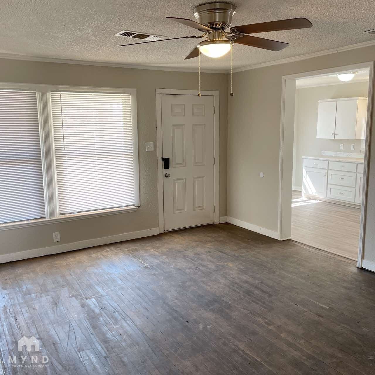 Building Photo - 1524 27th St