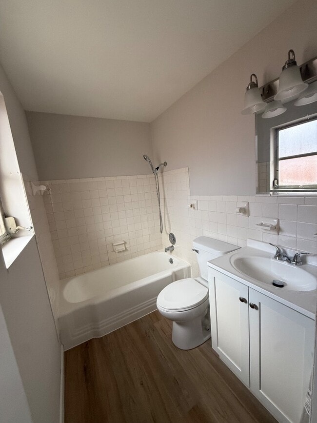 Building Photo - 333 W Jefferson St