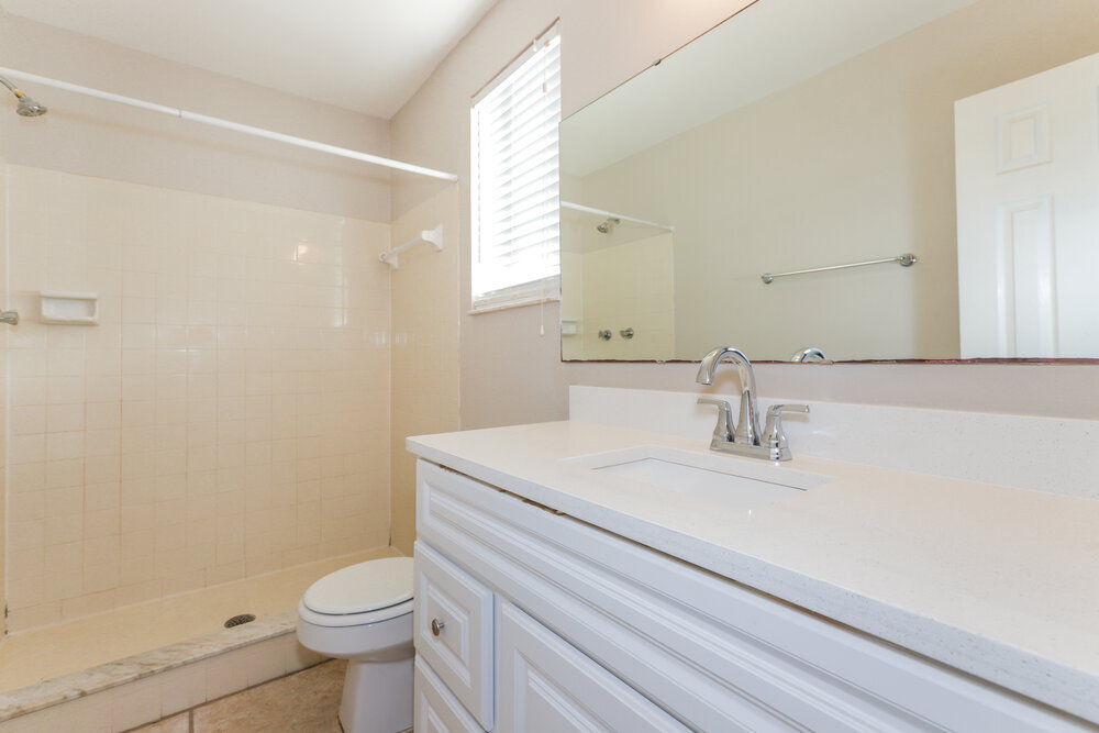 Building Photo - 856 Buttercup Dr