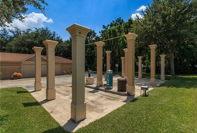 Building Photo - ALTAMONTE SPRINGS:Gated community, Ground Floor Unit! AVAILABLE APRIL 15th!