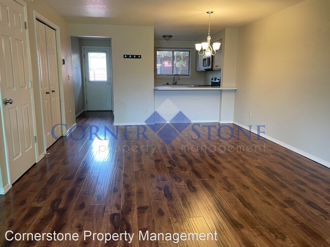Building Photo - 3 br, 1.5 bath House - 1885 E Old Saybrook...