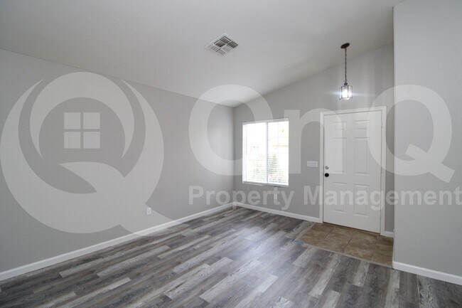 Building Photo - 31402 N Cactus Dr