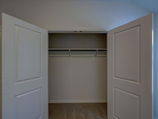 Building Photo - 112 Holmby Dr