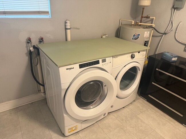 Building Photo - 4130 1st Ave S