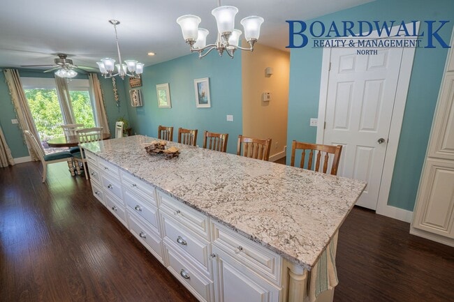 Building Photo - Main-Level 3 Bed / 2 Bath Home in Farmington