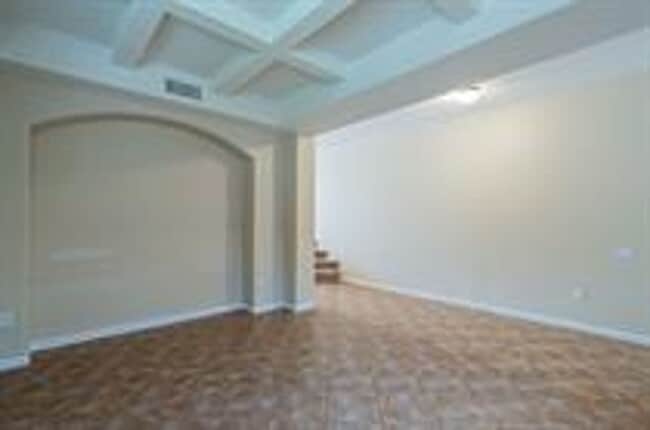 Building Photo - Incredible Single Family Home!