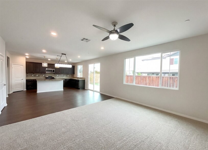 Building Photo - 27552 Gruber Dr