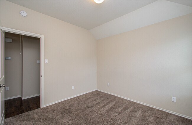 Building Photo - 1418 Spencer Glen Ln