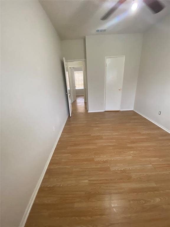 Building Photo - 1203 York Castle Dr