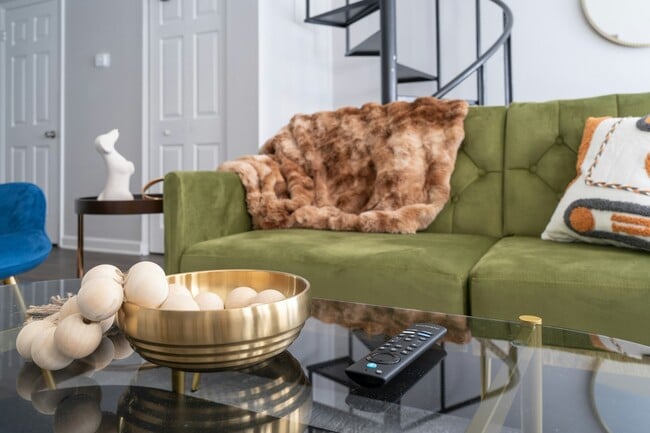 Building Photo - 20 Finch Trl NE