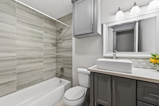 Building Photo - 11280 Braes Forest Dr