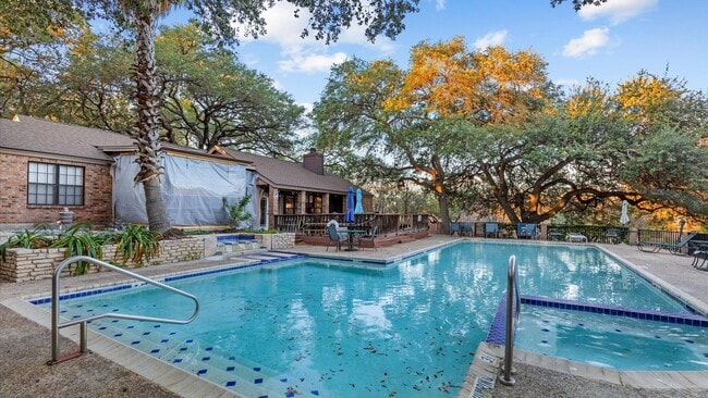 Building Photo - Spyglass Hill