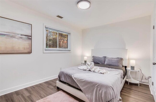 Building Photo - 3490 Turner Heights Dr