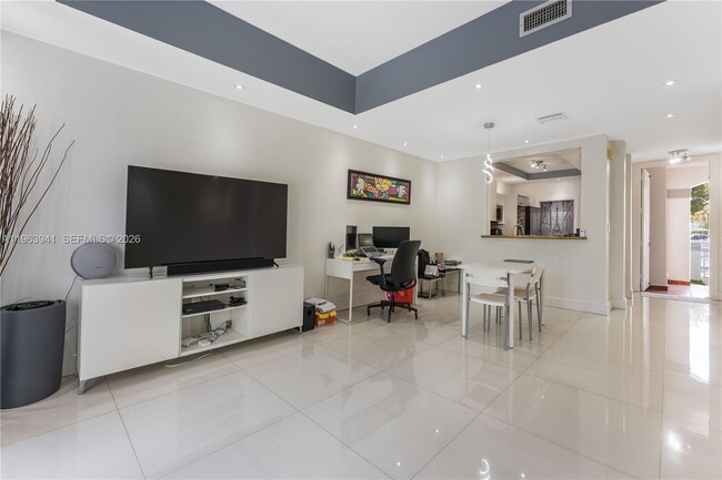 Building Photo - 4243 NW 112th Ct