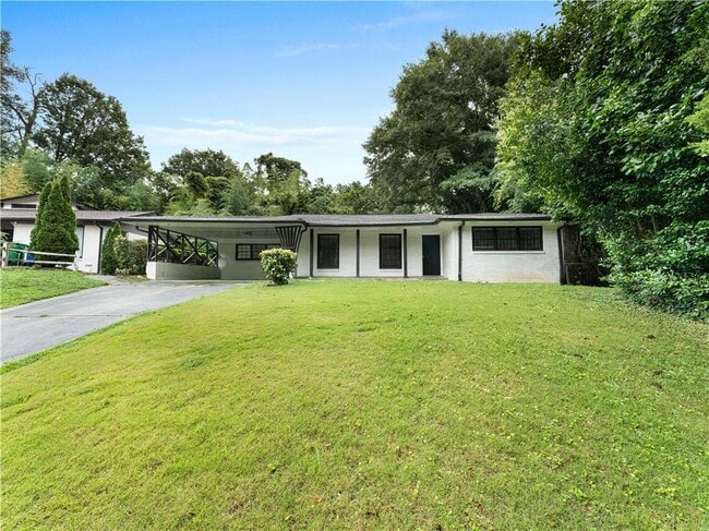 Building Photo - 1685 Dunwoody Pl NE