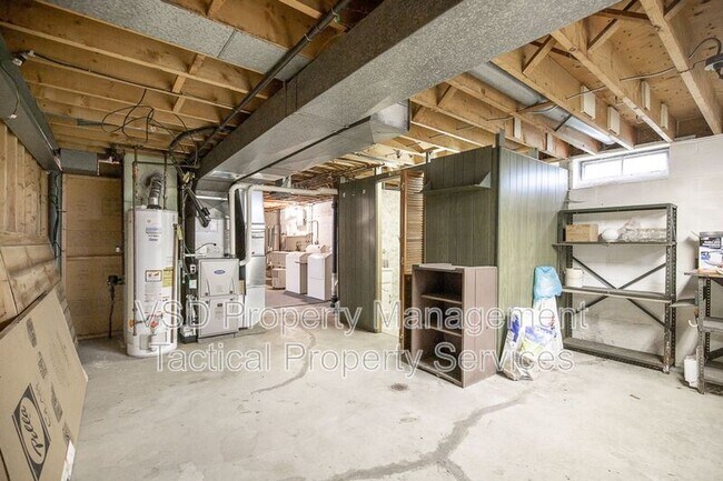 Building Photo - 6188 Cabrini Ln