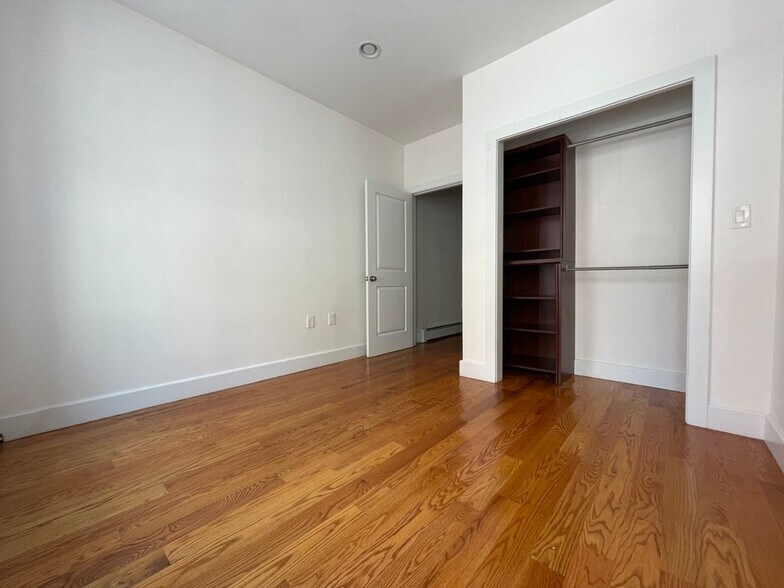 Building Photo - 312 W 121st St