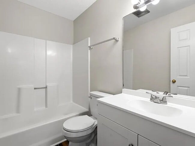 Building Photo - COMING SOON! Lovely Spacious Home in Tates Creek; Garage, Deck, Laundry Room, Pets Ok!