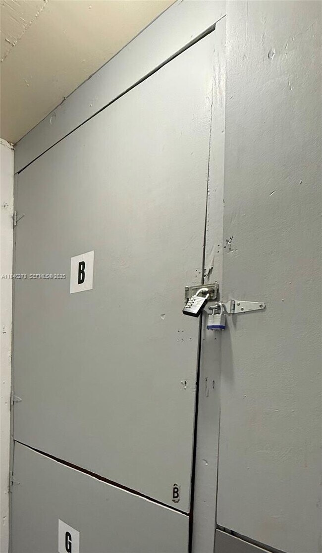 Building Photo - 1600 S Ocean Dr